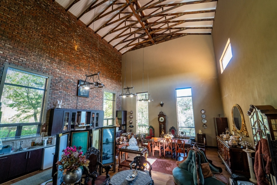 4 Bedroom Property for Sale in Woodland Hills Free State